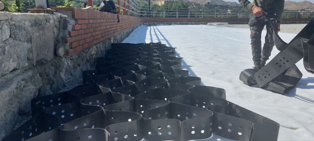 geocel and geotextile